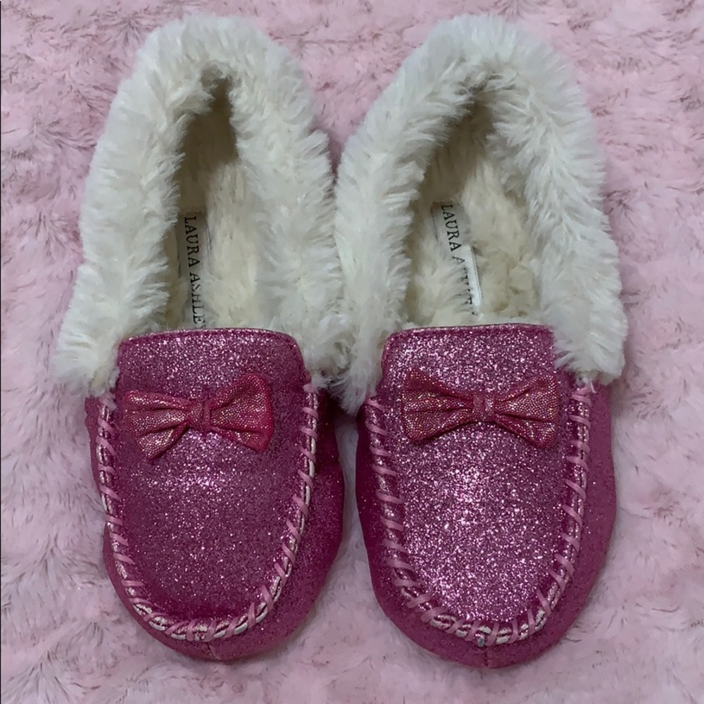 Girls slippers